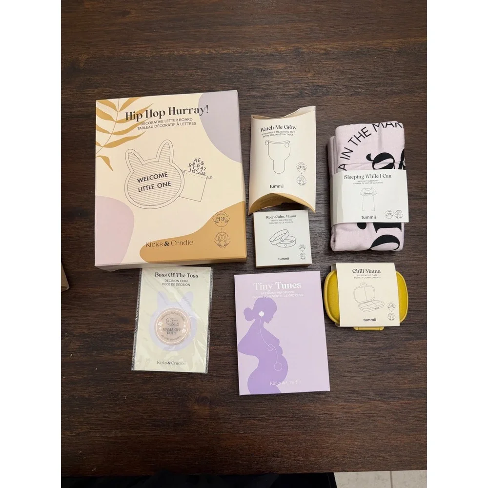 Tum To Mom Pregnancy Gift Set Kicks & Cradle Tummii Maternity Essentials Box